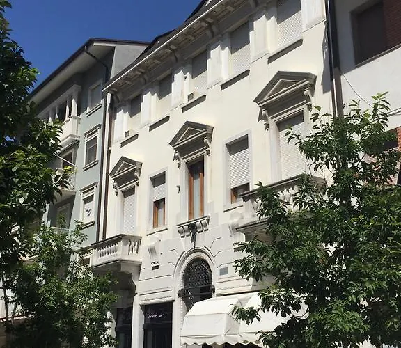 Eleonora Apartamento *