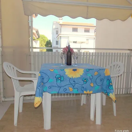Eleonora Apartment *